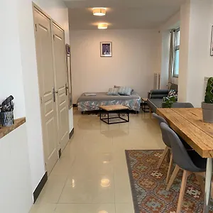 https://large-and-unique-souplex-60sqm-well-located.fr-paris.fr